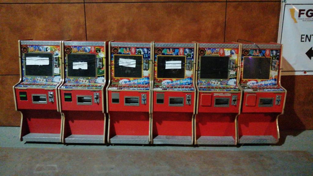 EMX-Decomisan seis máquinas tragamonedas en Tijuana