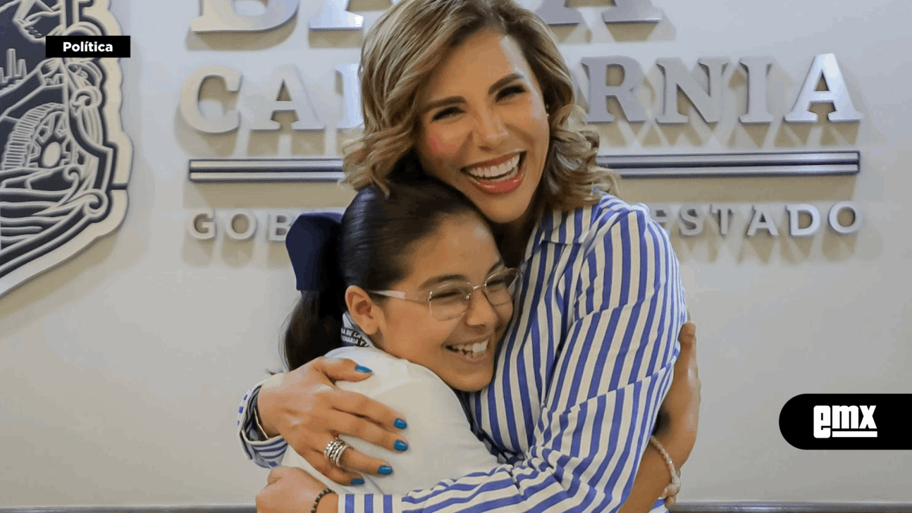 EMX-Marina del Pilar… celebra el día de la niñez con la niña gobernadora