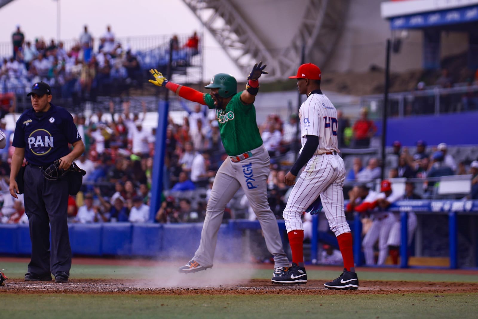 00f4176b-0466-47cb-8000-f0e59971a768