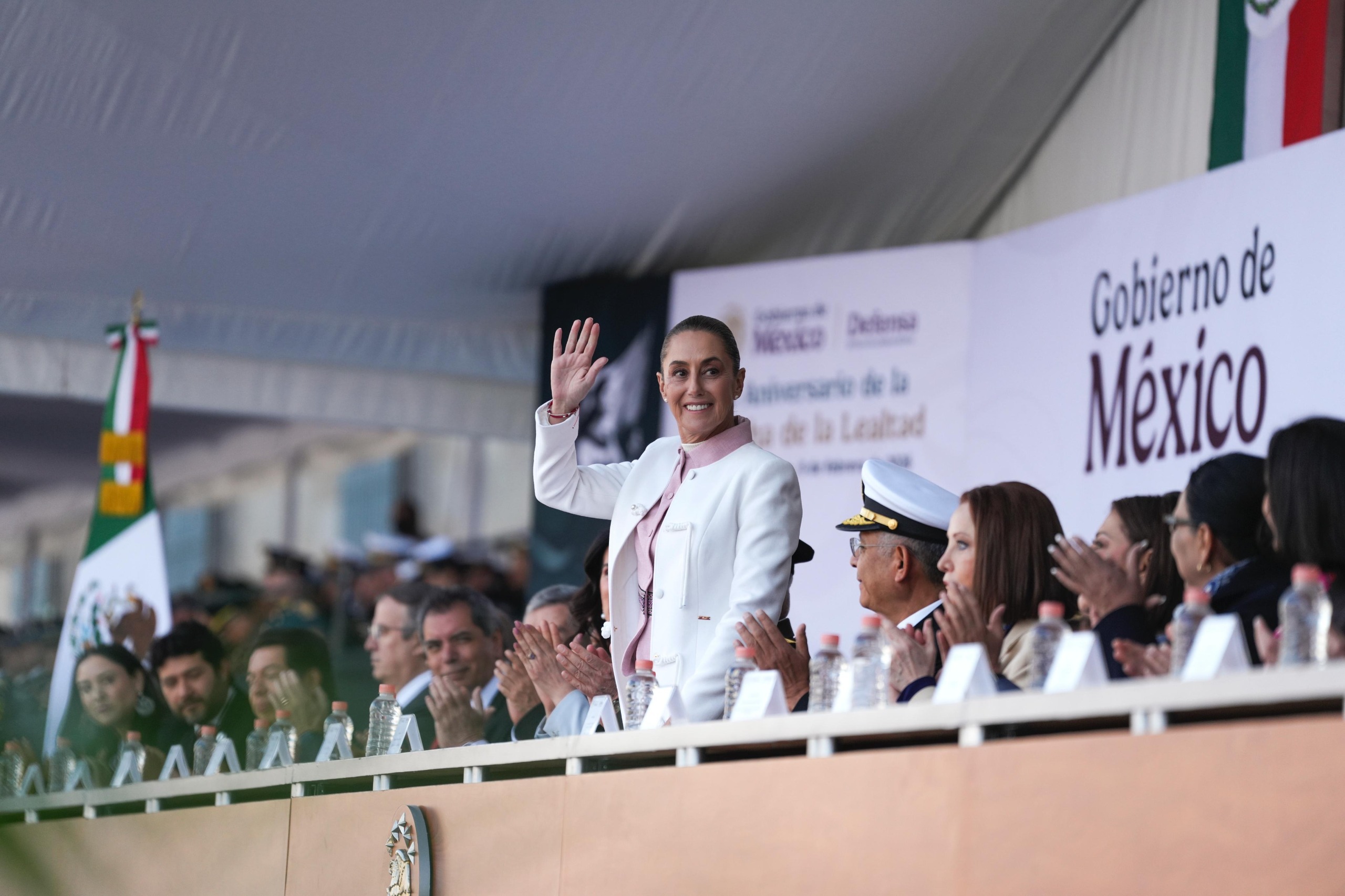 124e674f-f2e2-4e55-9673-bb033aee7730