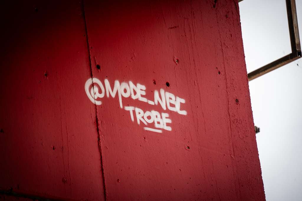 19ef8c62-3dee-4574-abec-594aeefe8815