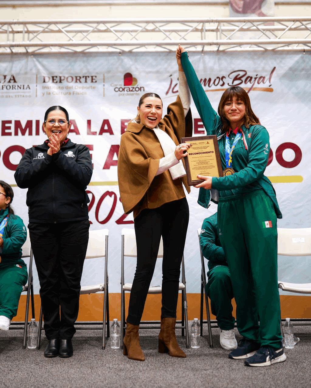 200a61c4-4573-4448-b966-b554b22d7946