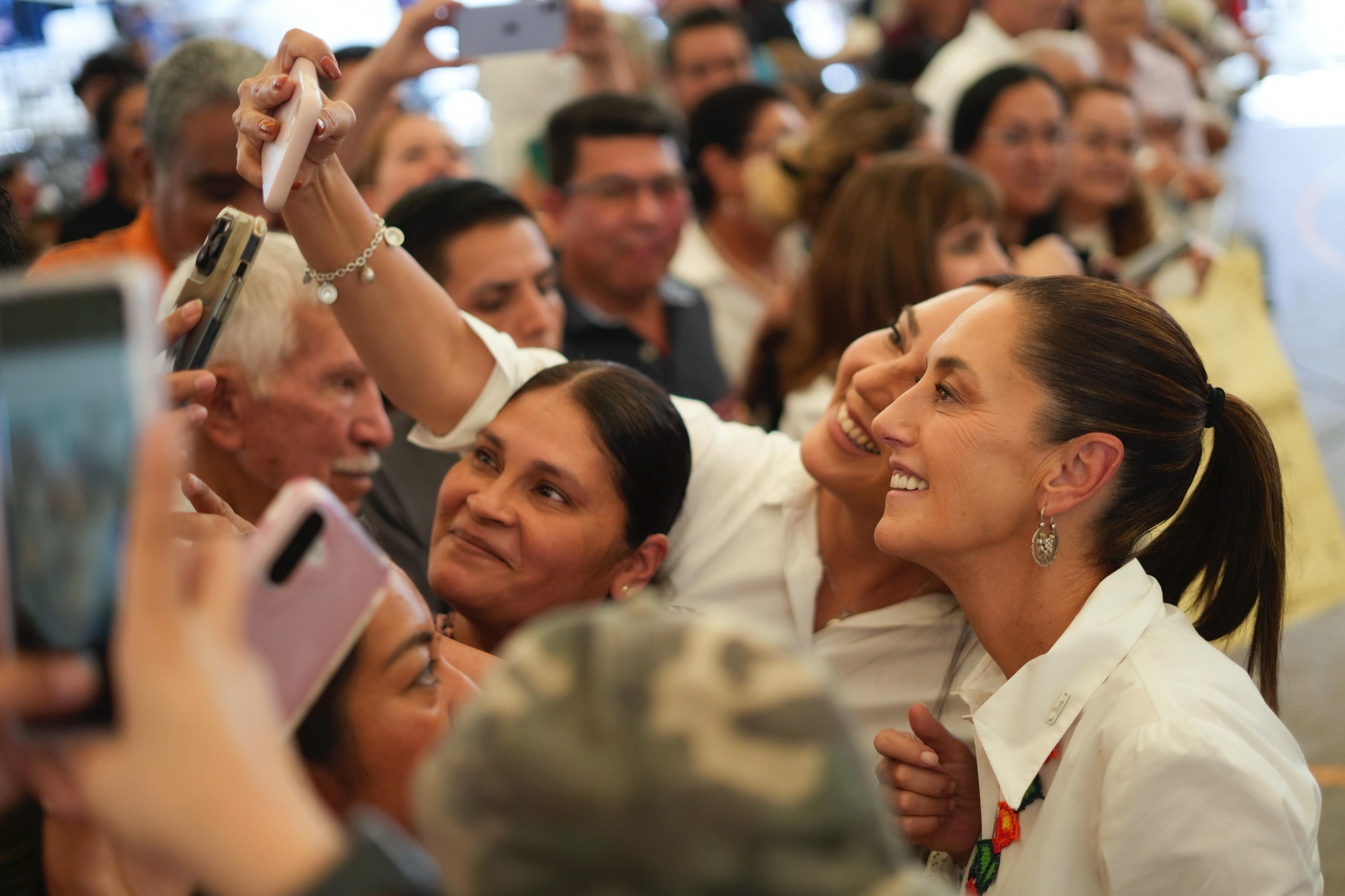 22d6fb21-4f38-459c-b7a2-7a96eeb28699