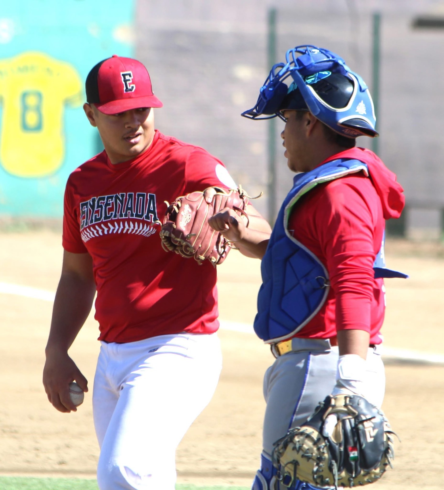 27608758-a2e0-4748-81c5-97b5c6eb8bed