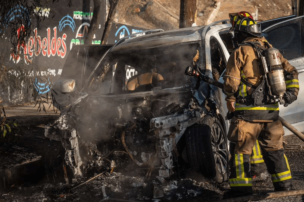 3e74c969-cfa4-4074-9205-3af0a437a283