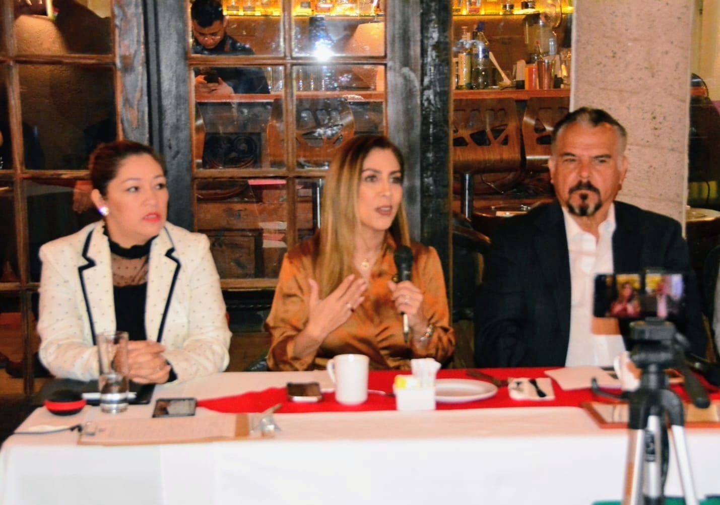 4353bc22-49c7-47f2-8694-f95af7bd8791