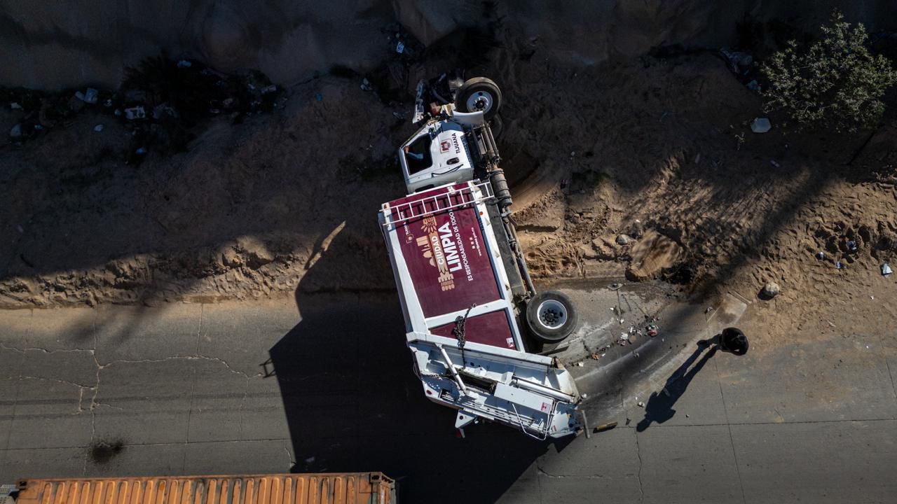 4ca900fb-c798-4da2-8444-421cb9b0f7ae