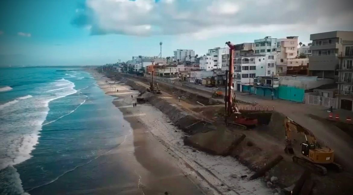 4da33e42-b193-41b4-b715-02a4e6db9939