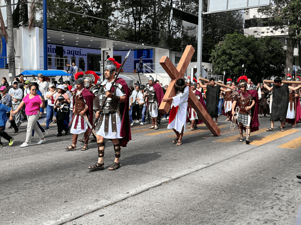 52aa323c-9348-4a49-b1ec-6f9150fff207