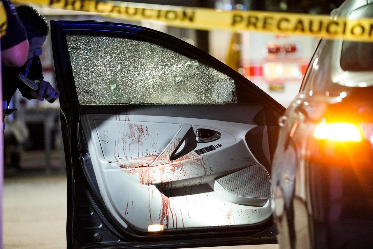 570e3291-488f-43e1-b799-00299299299e