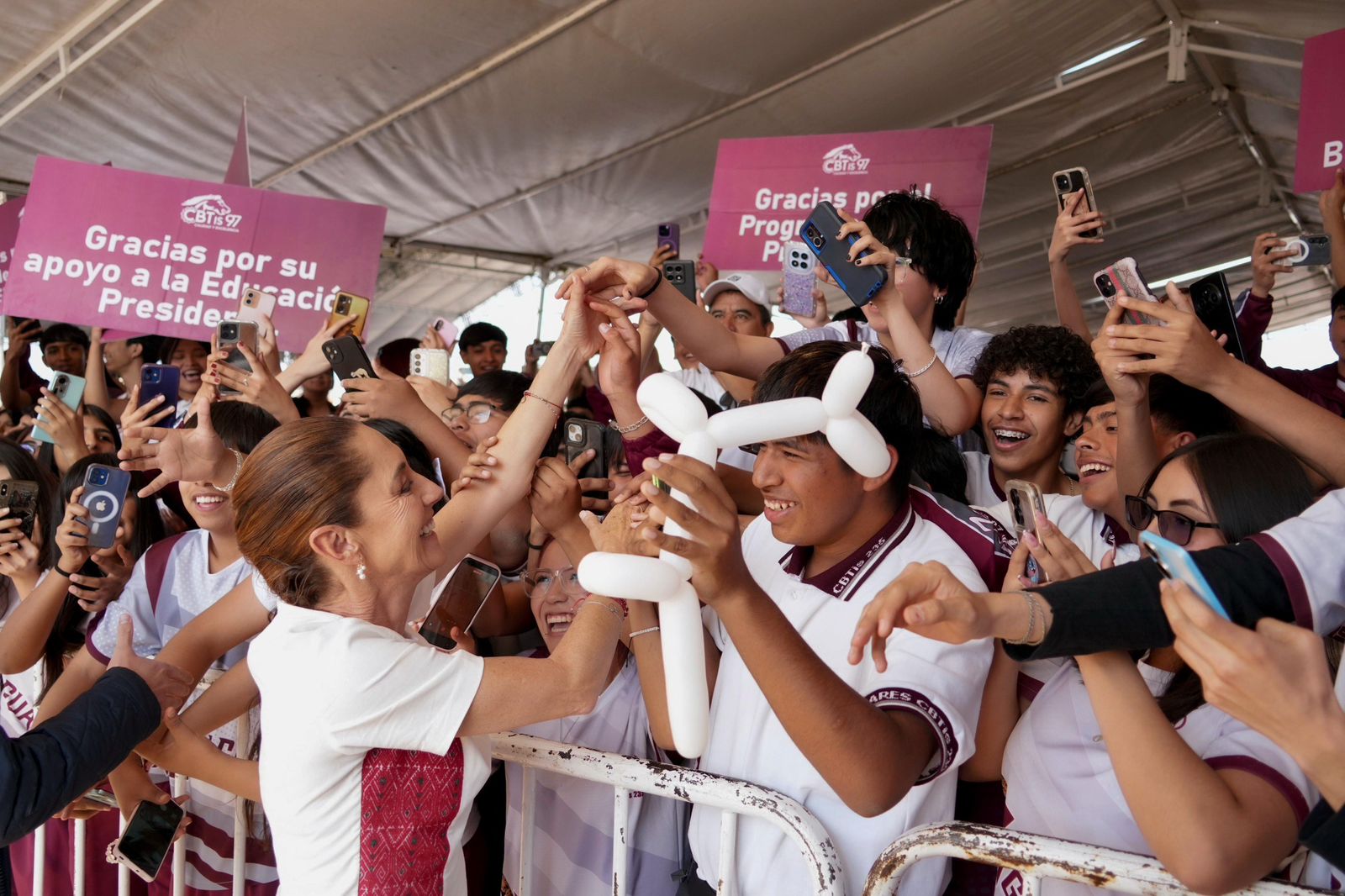 5bfe3e4b-5e73-41d5-9d2e-367a69a4de78