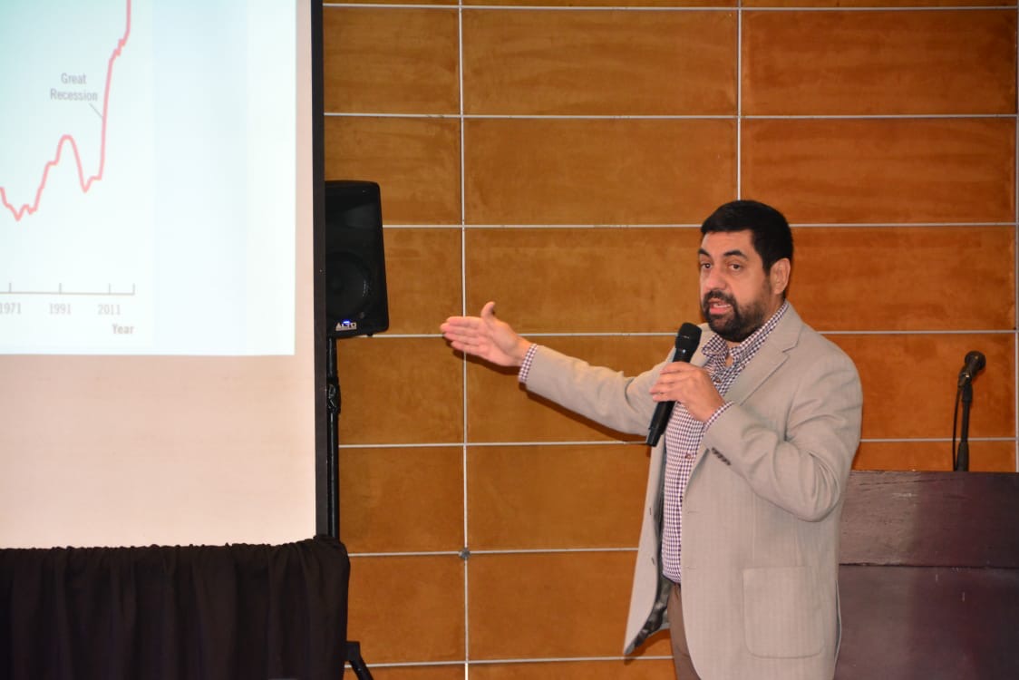 5f2d82d8-b2e8-451f-89f2-61d5f7bd83ba