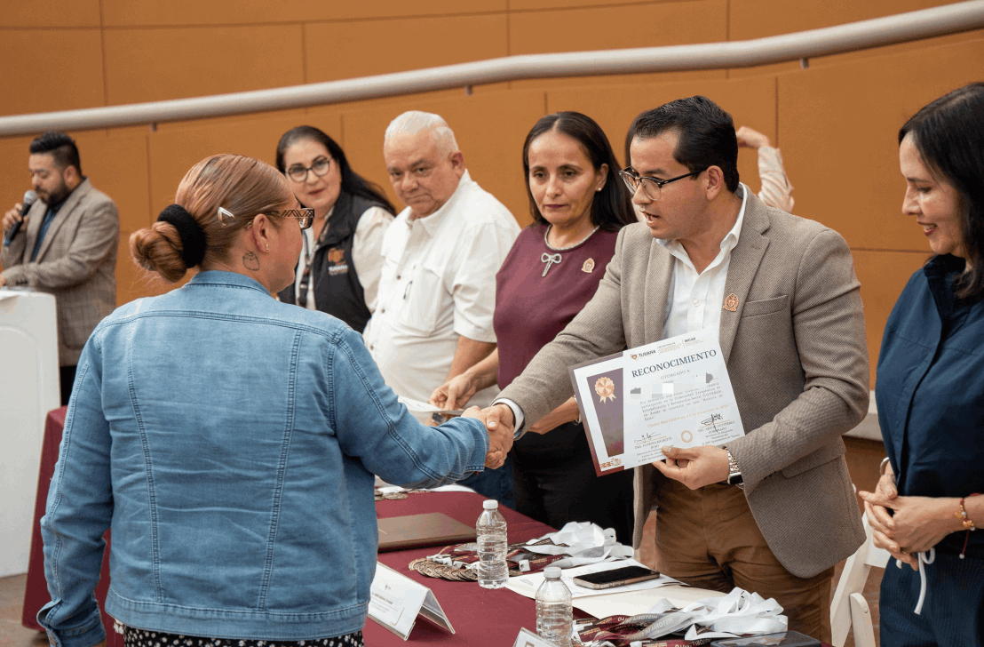 6d51cf8c-ee49-4a82-8491-bd386d0b8d9a