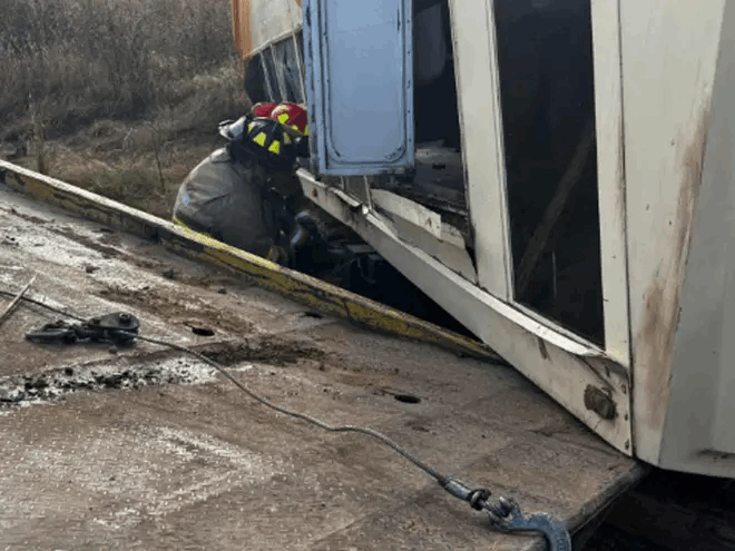 6eefc0ff-e4ed-4093-81a4-0df326ab2290