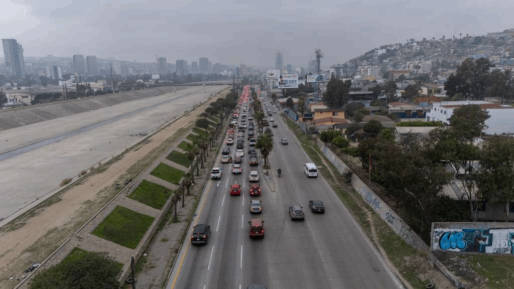 7e7d66c0-a8b6-43ff-88b1-acf86a3e4423