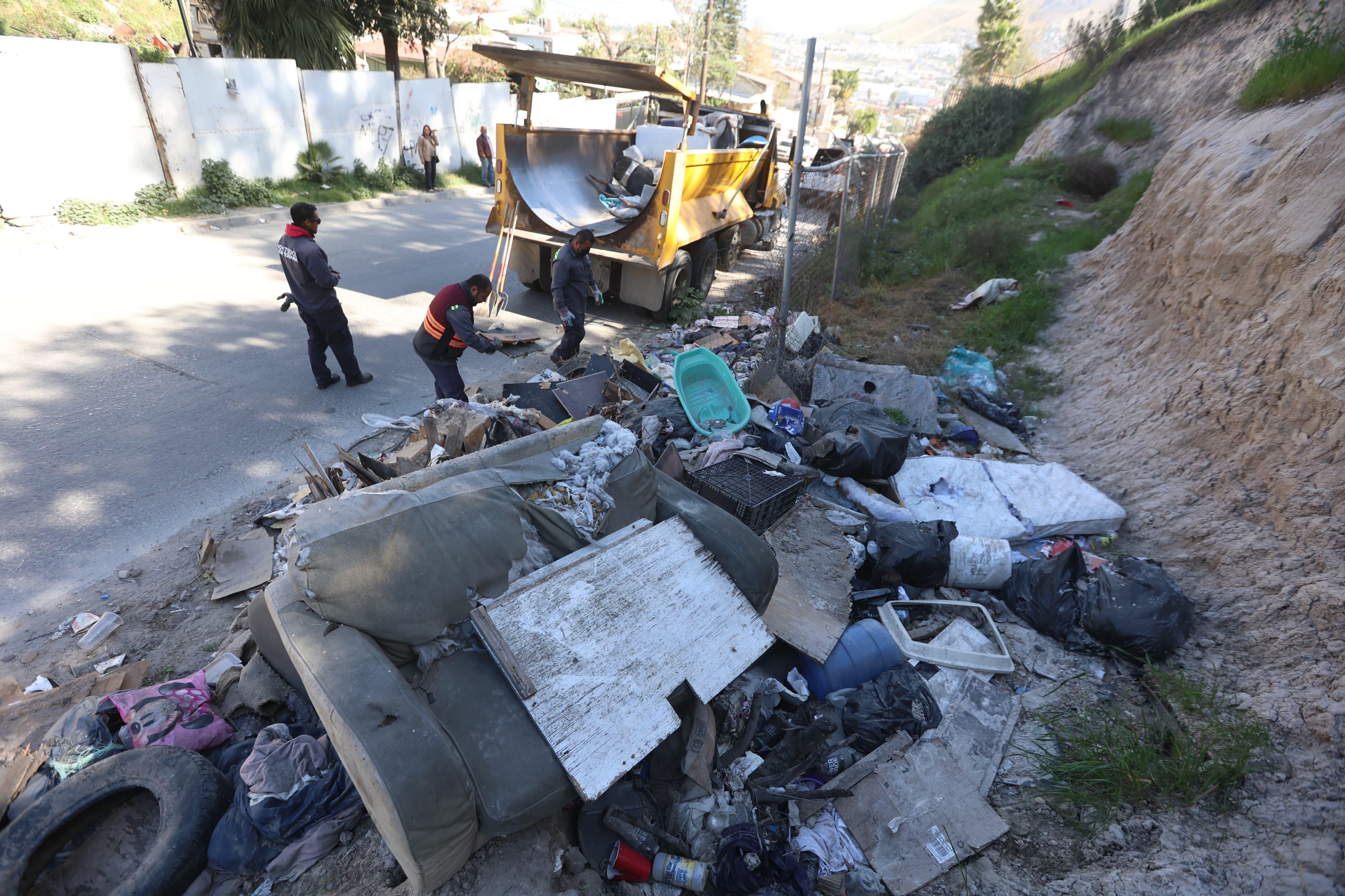 832ff9e5-2f31-4338-82eb-f574fe136b7e