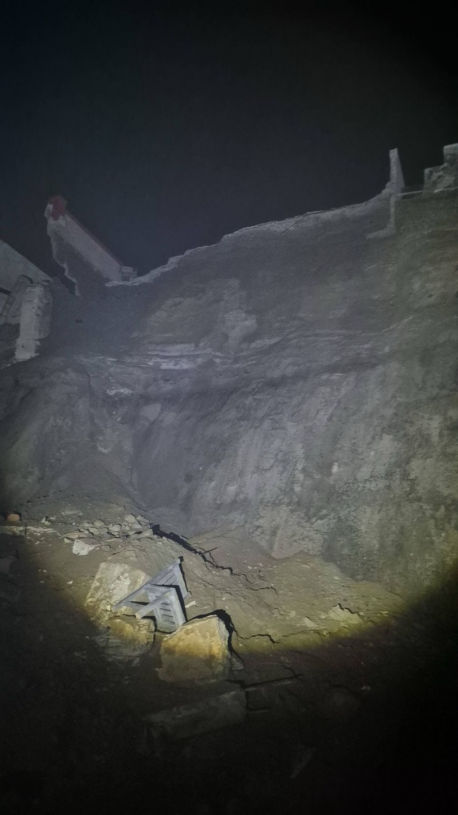 857a7114-fcfb-43a4-8310-6d435313d786