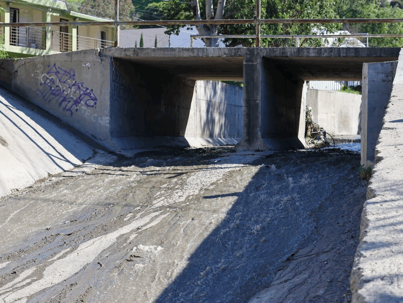 8d17bfa6-7a10-43cc-acf9-e96eccce1839