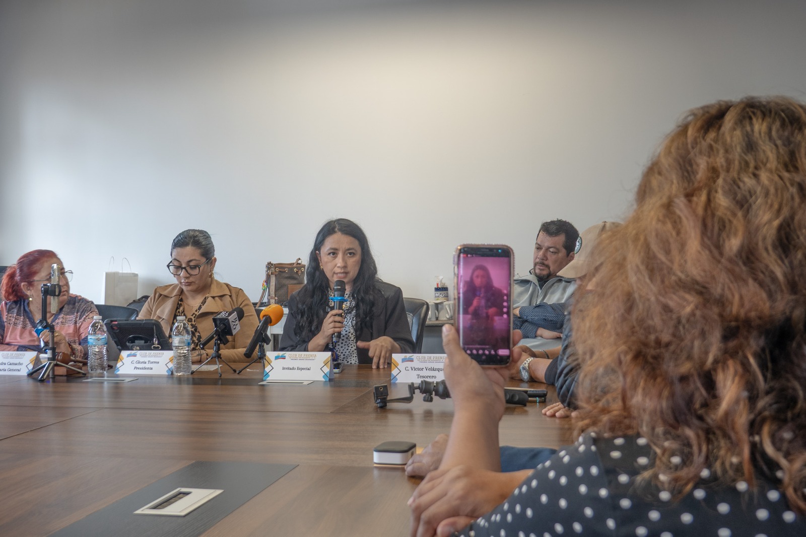 91c8f675-d6e7-49ff-954b-2d214a1de793