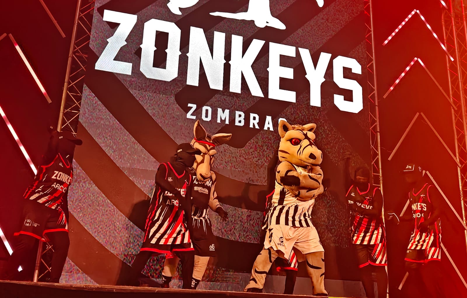 a18f9f52-d902-4a4d-8b9d-278effb70837