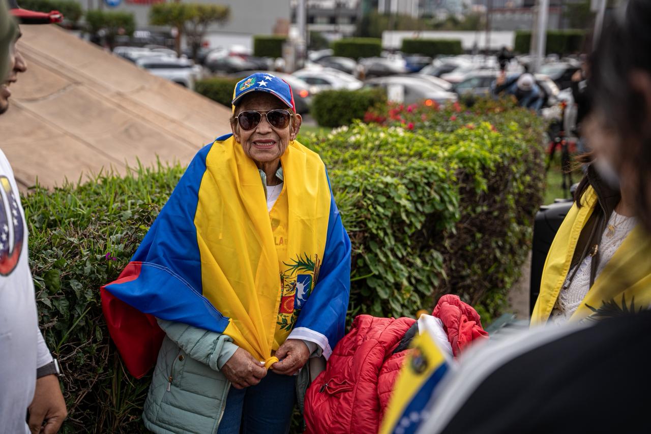 a262a380-d445-4a54-b544-042eebb50d86