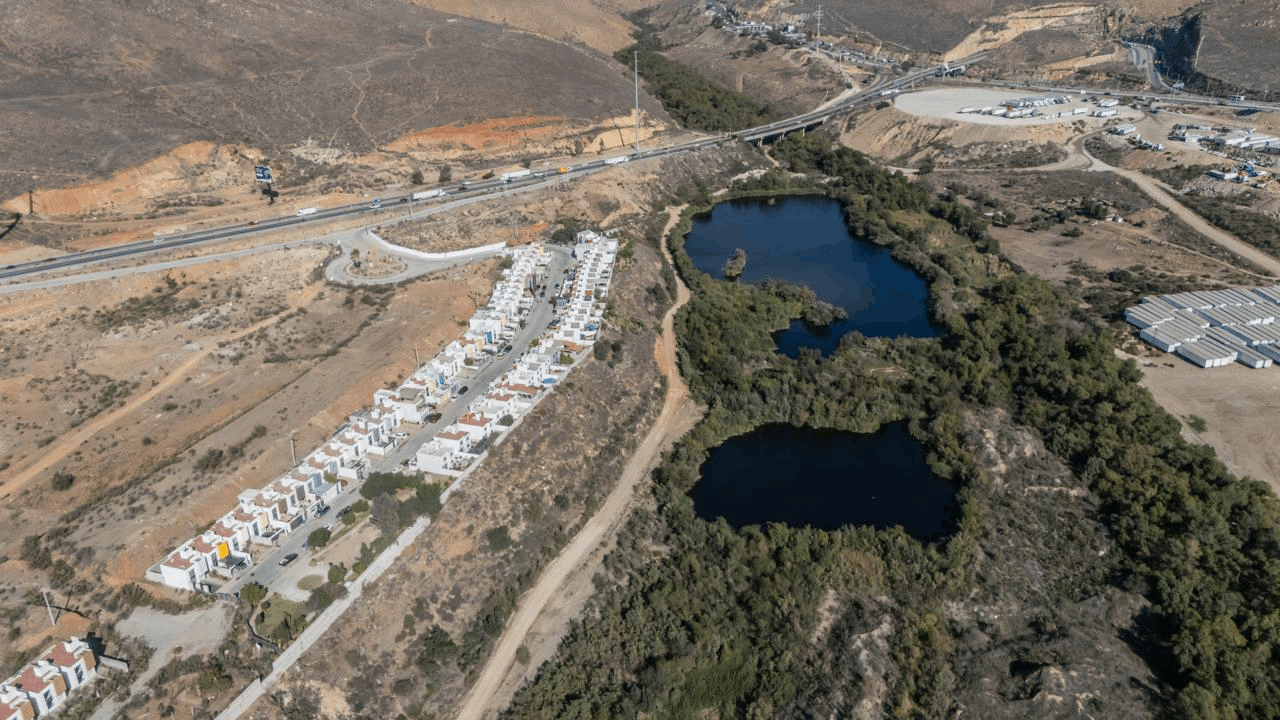 b0266585-5fb7-482f-8379-1aeaa588c990