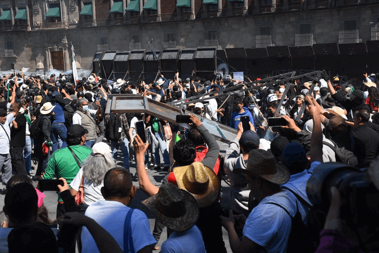 b1c87db7-c7d0-42f8-ab03-2e918293f390