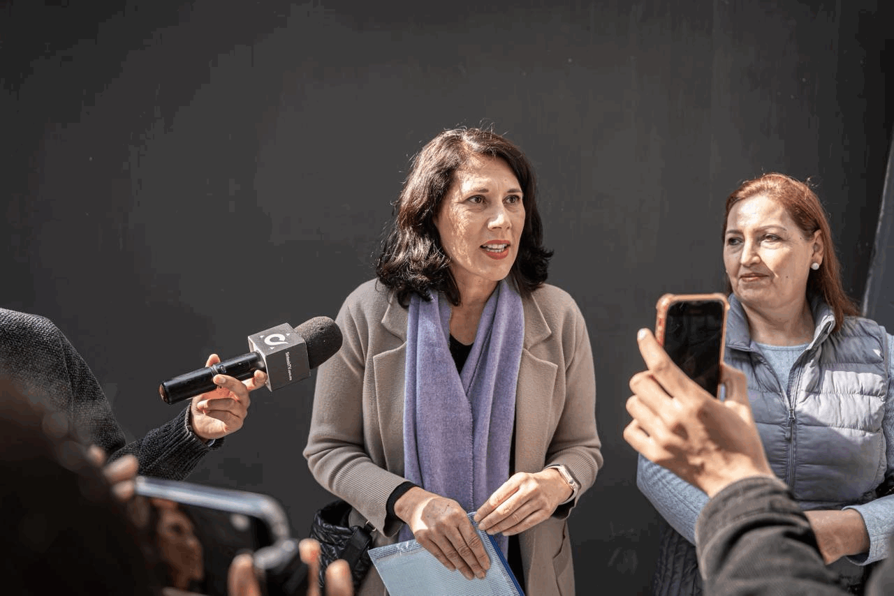 b27d2bfc-4c8f-4931-b4f1-0c4912e0ea79