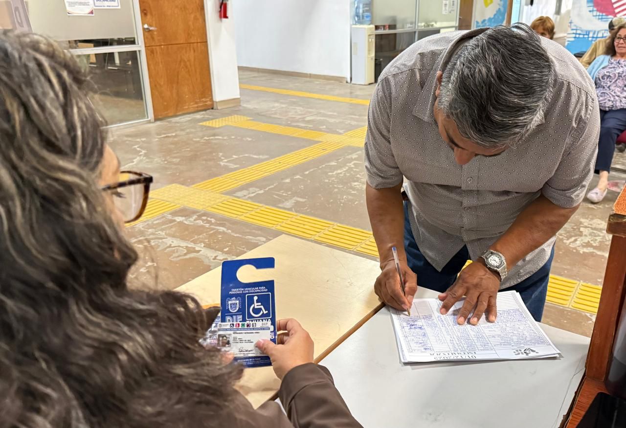 b454d50d-1983-4d71-813e-1ee7f47c7039