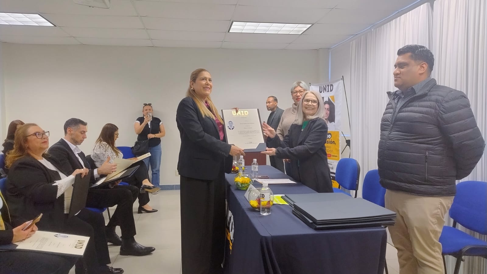 b892fc43-f0b5-4a47-9722-810126a4c1f6