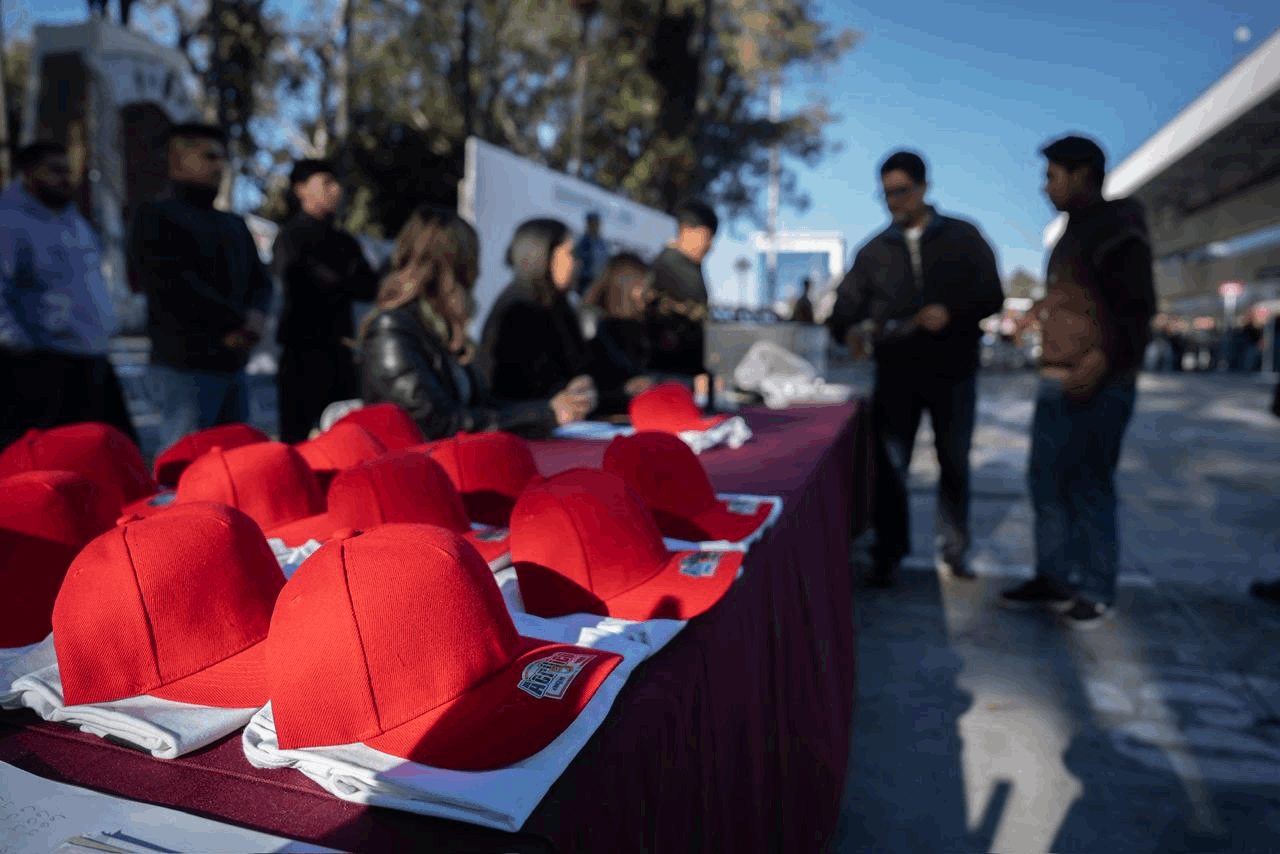 c3f013c8-7c80-49e9-a333-9d389784a8de