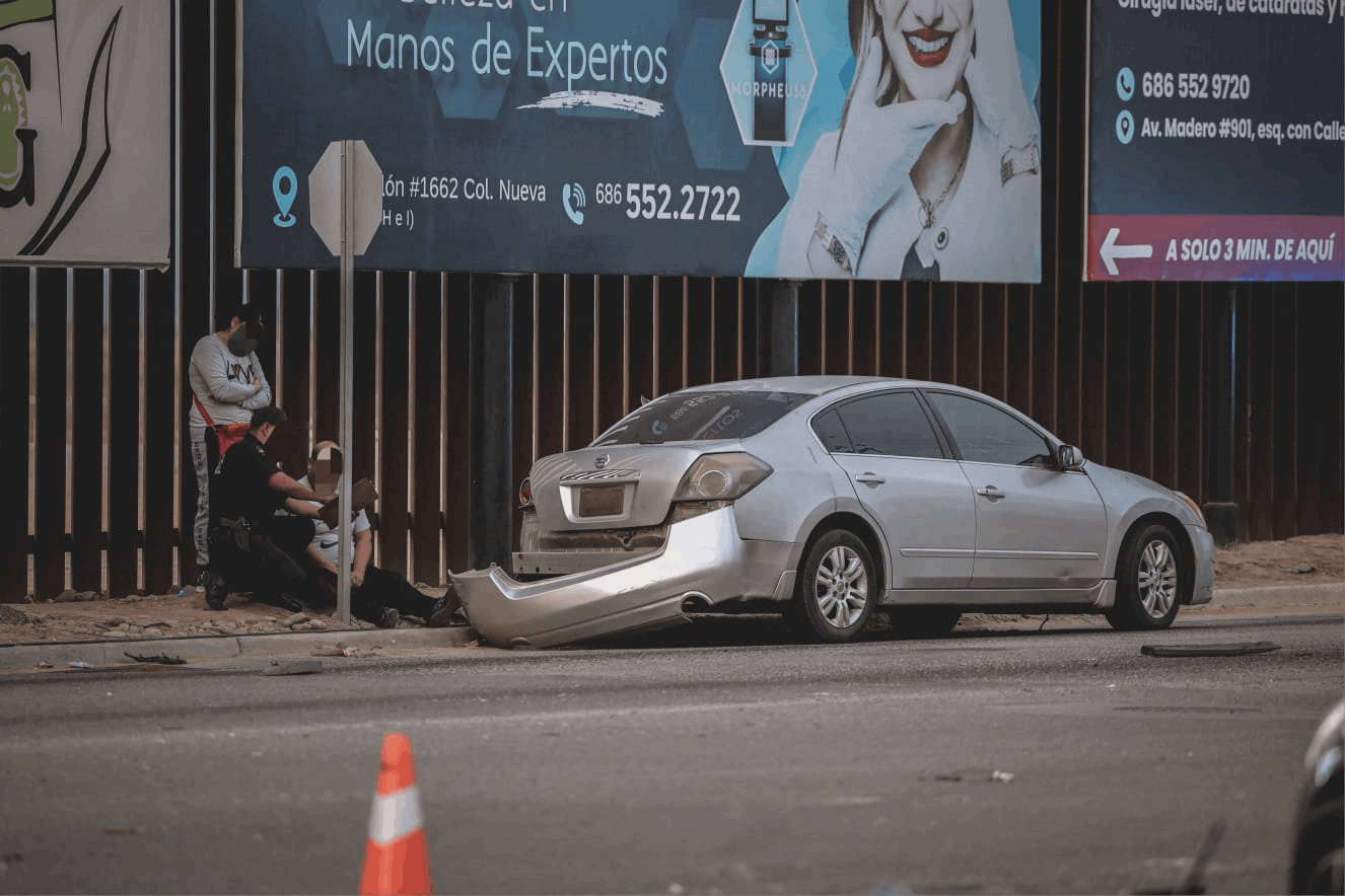 Una mujer sin vida y dos niños heridos deja choque vehic... - El Mexicano