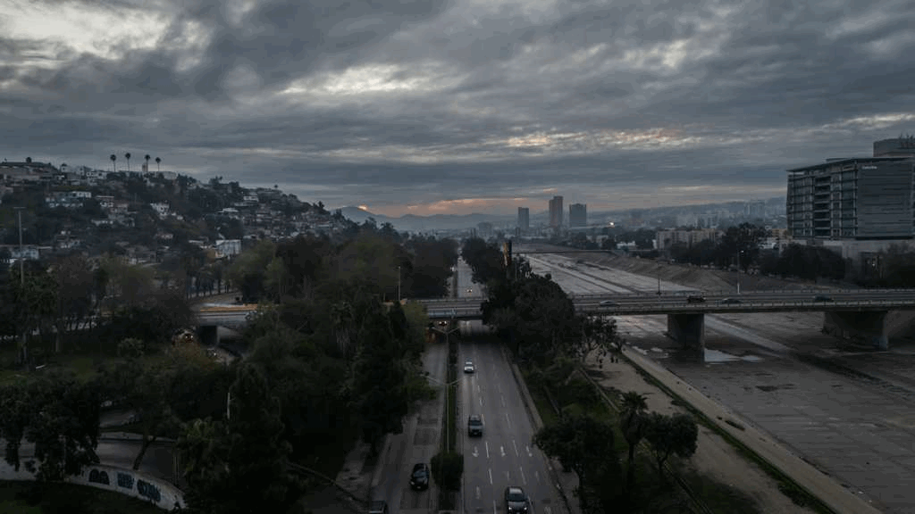 cbcb1d93-9d3e-4097-93d3-ffd0f6439783