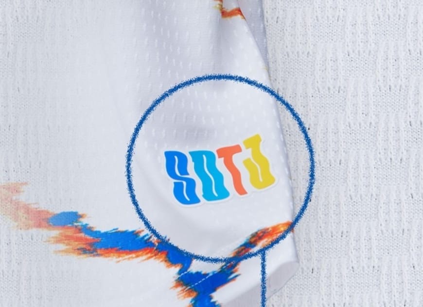 ccfa8fff-a6c9-430f-9dd8-f4609af7a991