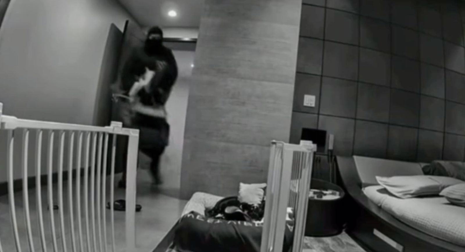 db31ec49-ad06-4dba-adc6-bdc1f6574261