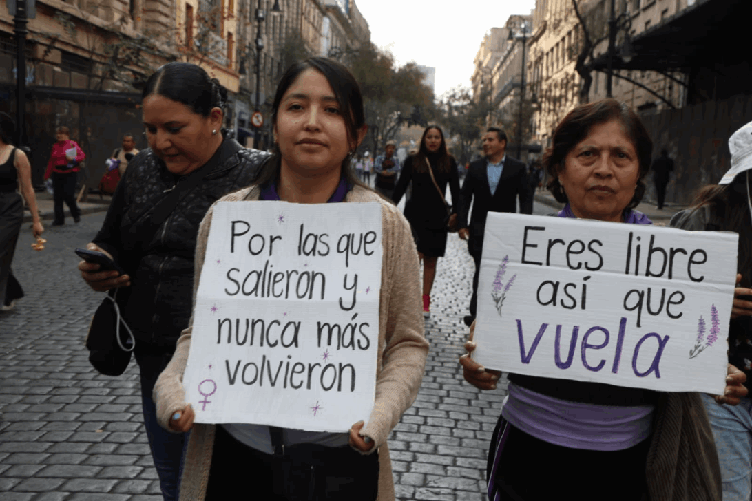 df7f6848-bfbf-4077-a2a6-4258770da9cf