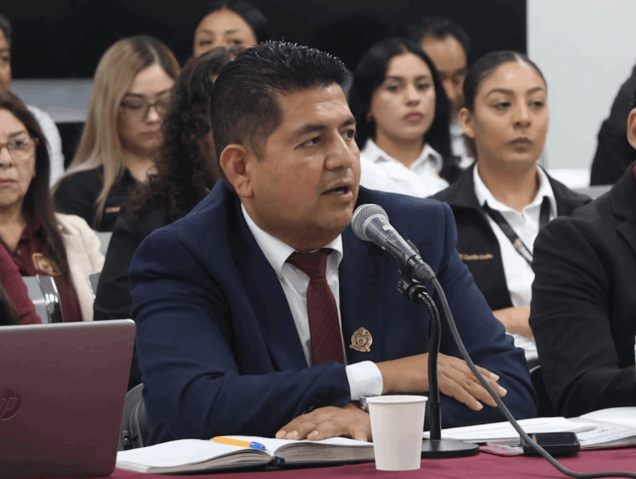 e90f6907-3b6e-4ef9-bae8-68dba75f1541