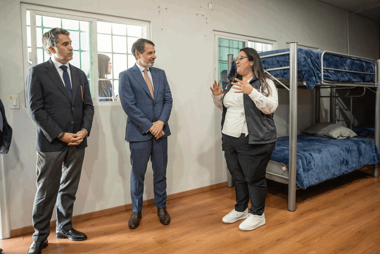 f0e8daed-379c-4650-9d78-b8db90a74eb2