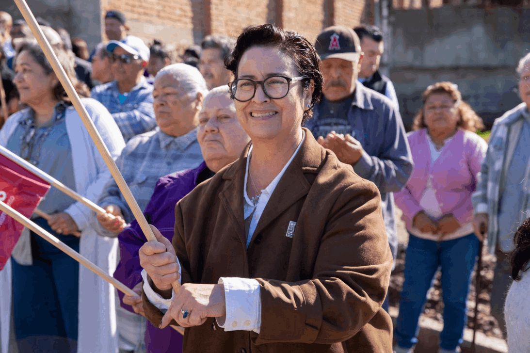 f6d93af7-5390-43b3-b312-e1e69d447ec9