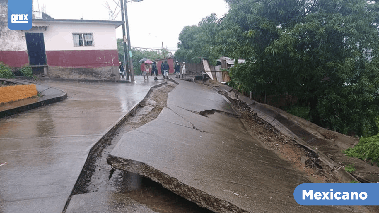 EMX-Intensas lluvias provocan inundaciones y afectaciones en Lázaro Cárdenas, Michoacán