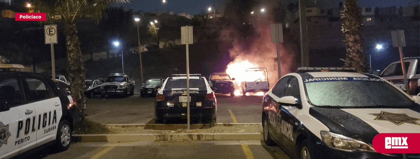 EMX-Otra vez, incendian tres patrullas en la comandancia Margarito Saldaña