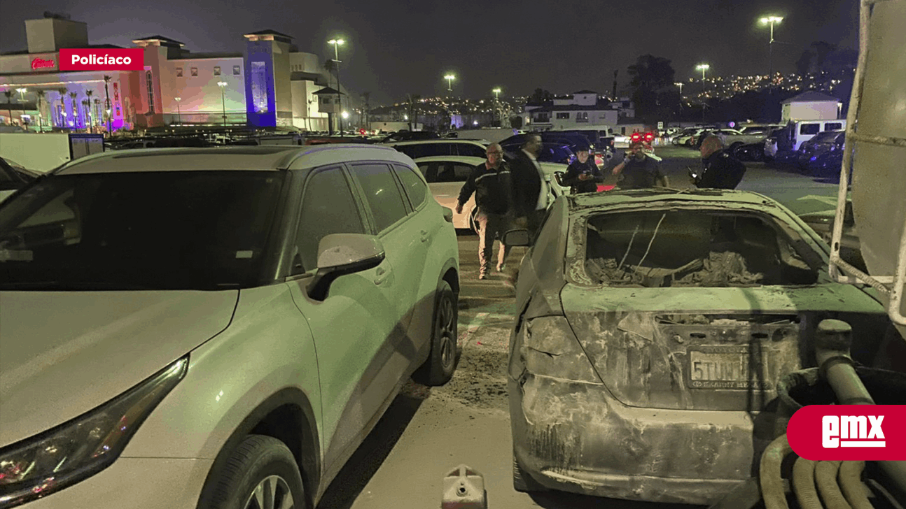 EMX-Incendian vehículo en estacionamiento del Hipódromo Caliente de Tijuana, a un lado del estadio de los Xolos