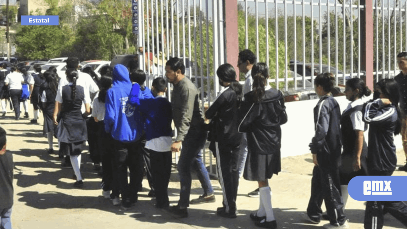 Regresan a clases 670 mil estudiantes - El Mexicano