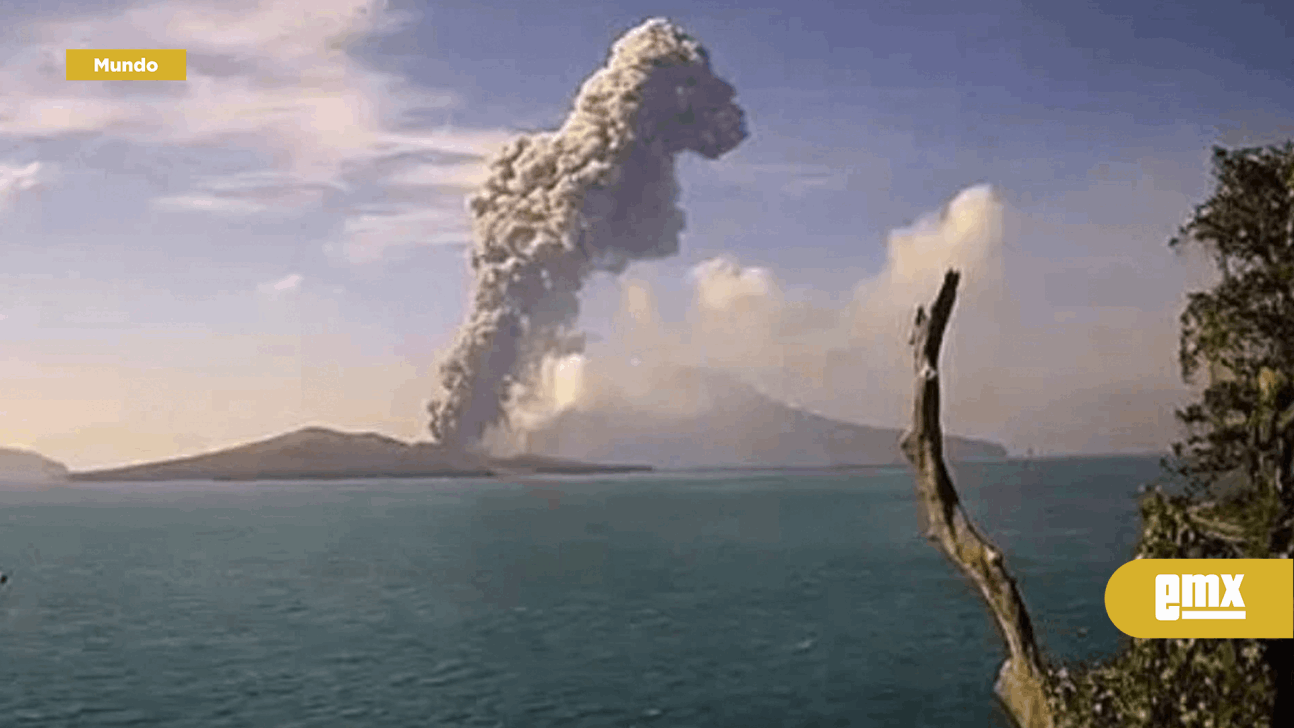 EMX-Volcán Anak Krakatoa lanza ceniza a 3 mil metros de altura en Indonesia