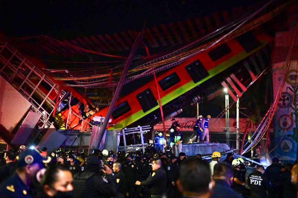 EMX-Subió a 26 la cifra de muertos por desplome de la Línea 12 del Metro