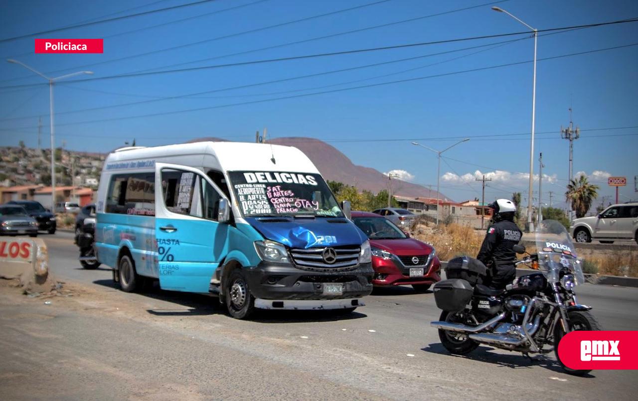 EMX-Mujer-es-atropellada-por-transporte-público-en-bulevar-2000