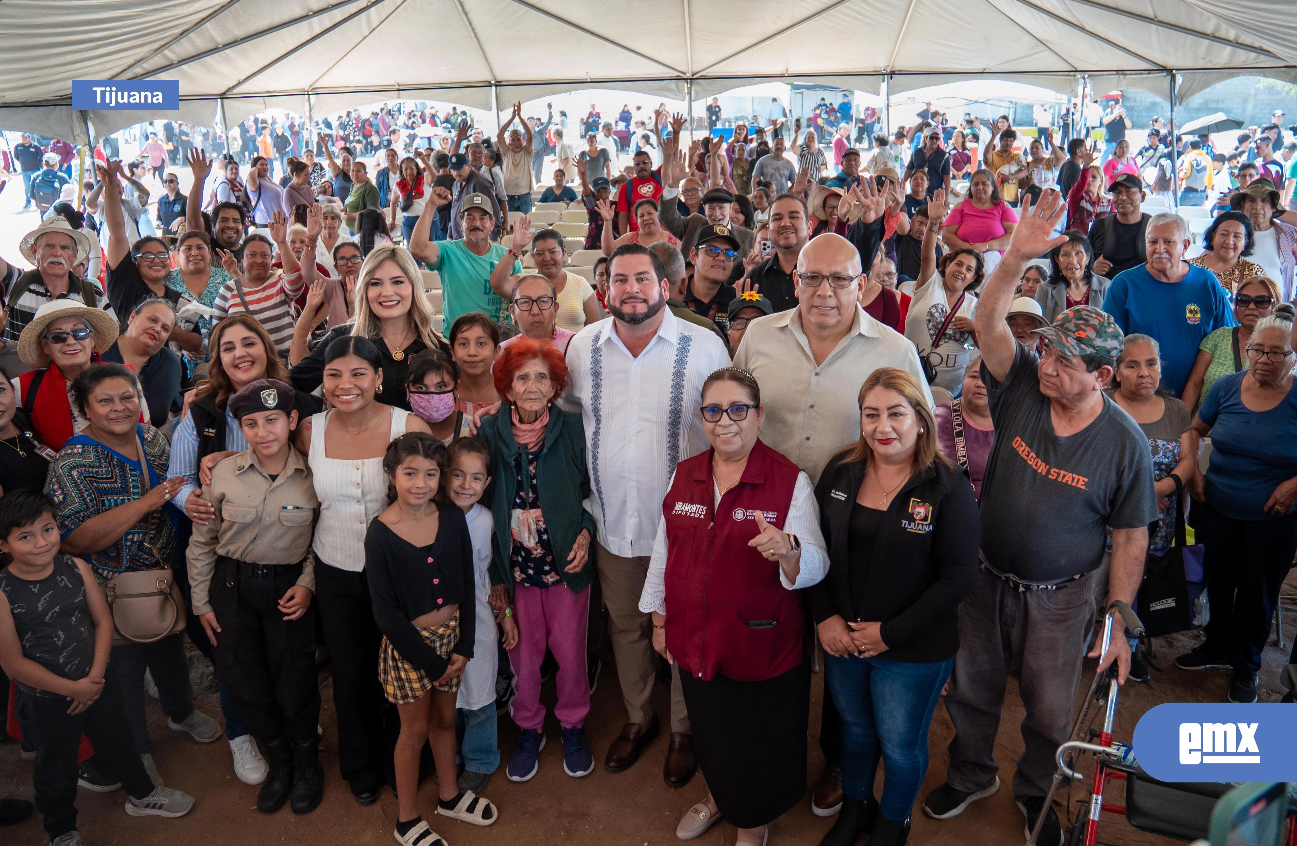 EMX-Acerca-Gobierno-Municipal-apoyos-y-servicios-a-cerca-de-600-ciudadanos-con-Jornada-de-Bienestar-en-La-Mesa