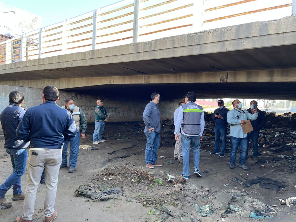 EMX-Verifican estado de puentes en Ensenada