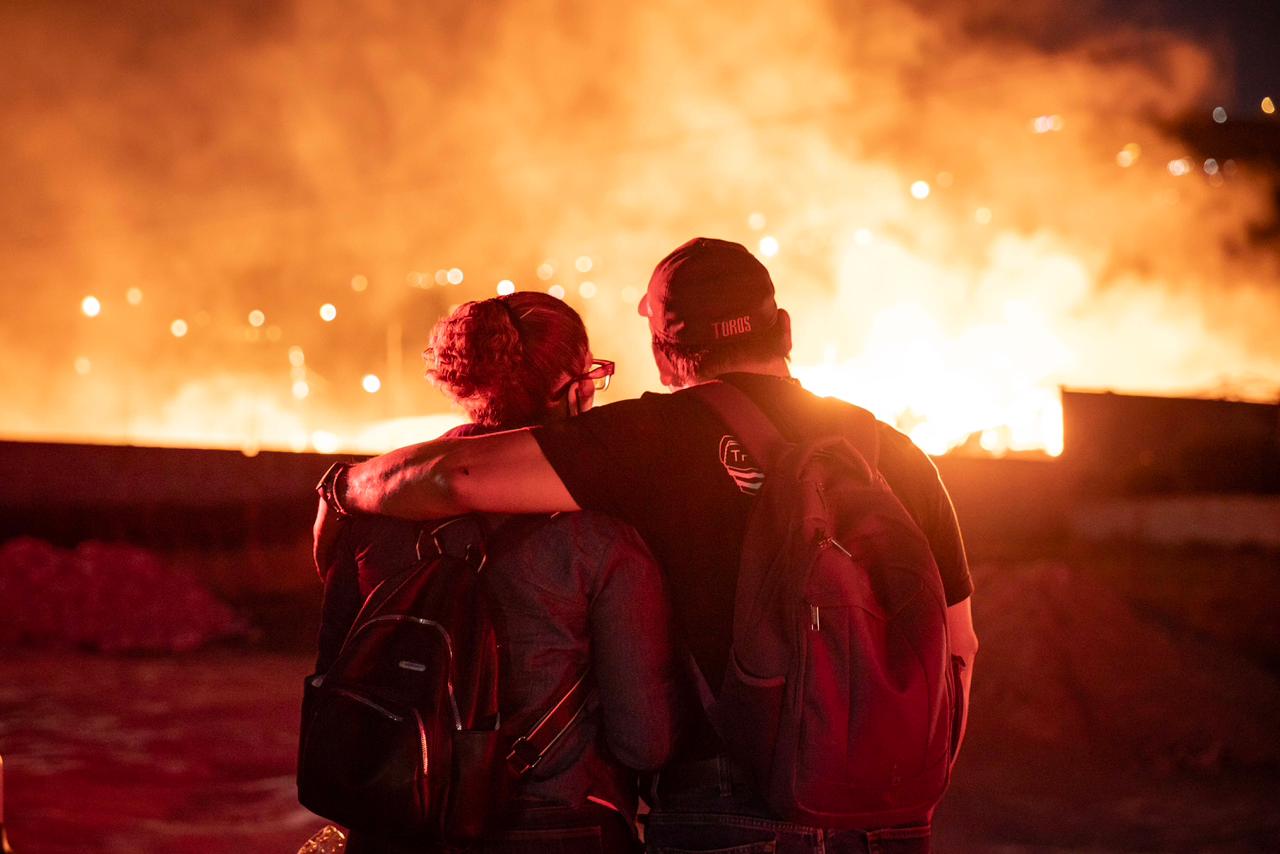 b338aa30-10dd-445a-818b-8322d9643056