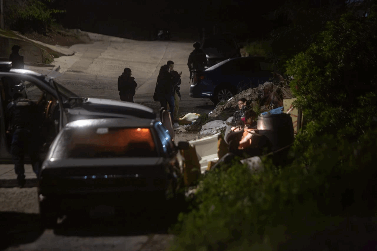 3c93dff9-b207-4da7-909f-0a83e65e177d